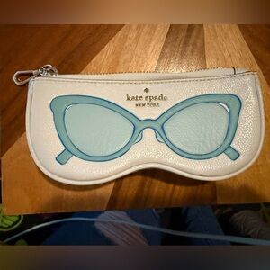 Kate Spade New York Poolside Splash Sunglass Case